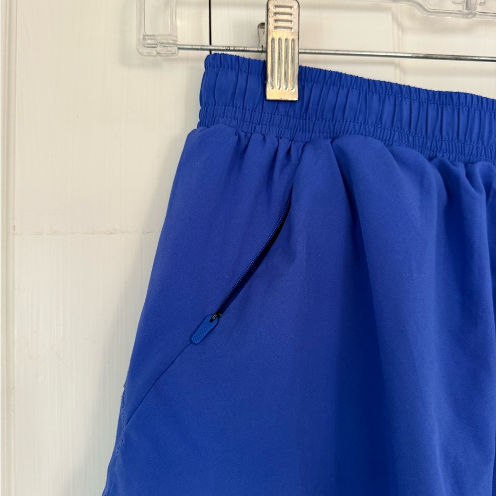 ALO Yoga Women's Vibrant Blue Athletic Shorts - Picture 5 of 5